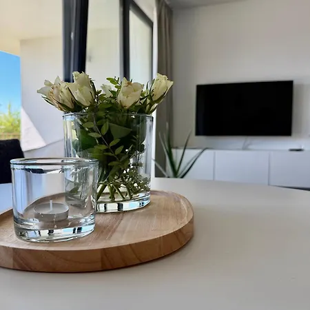 Chices In Zentraler Lage Mit Grossem Balkon アッテンドルン